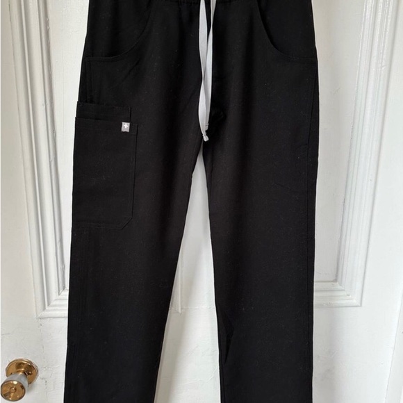Figs Scrub Pants Sz XXS 2 pairs of black bundle - Picture 10 of 10